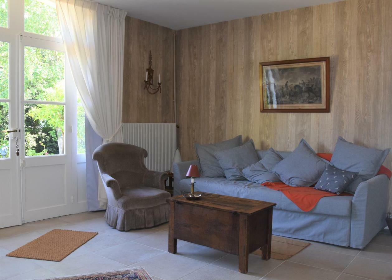 Le Clos Des Acanthes Vouvray Bagian luar foto